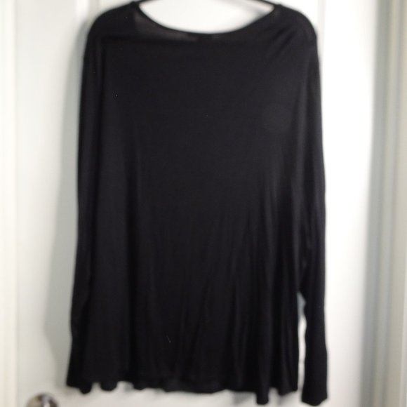 Charlotte Russe Plus Size Black Long Sleeve Top - Picture 2 of 6